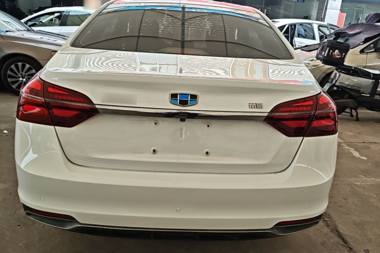 GEELY Emgrand 2019 #6 GEELY Emgrand 2019 car image #6