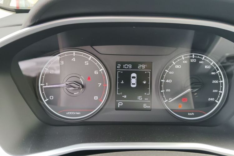 GEELY Coolray 2026 #12 GEELY Coolray 2026 image de voiture #12