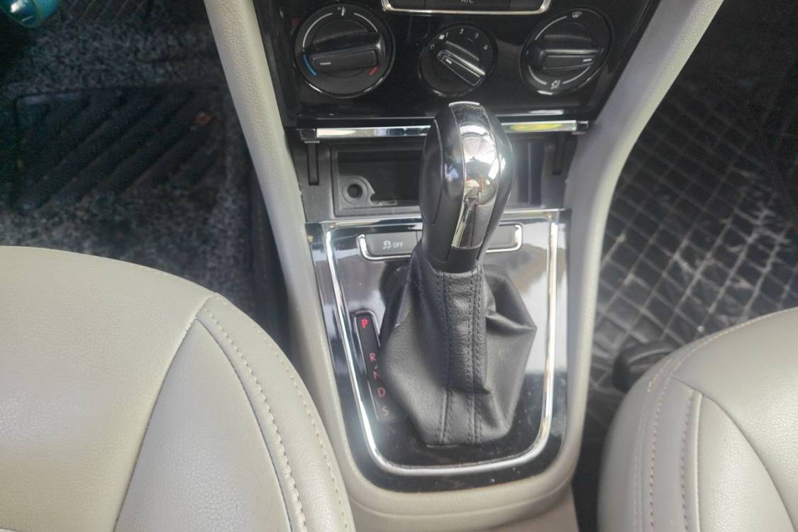 Volkswagen Bora 2013 #27 Volkswagen Bora 2013 imagem de carro #27