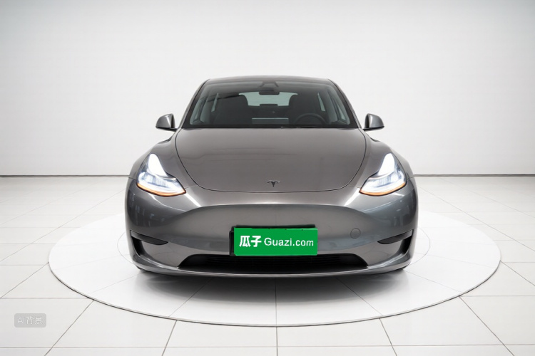 Tesla Model Y 2022 #3 Tesla Model Y 2022 car image #3