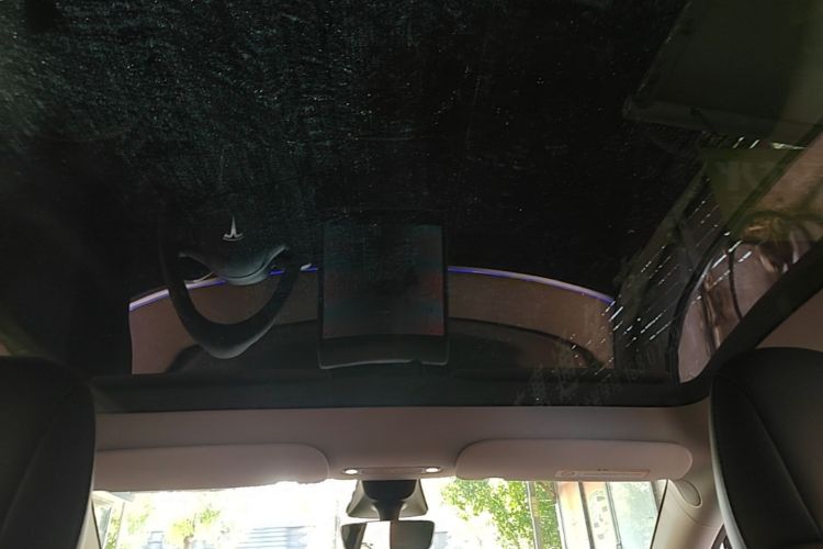 Tesla Model Y 2022 immagine di auto #18