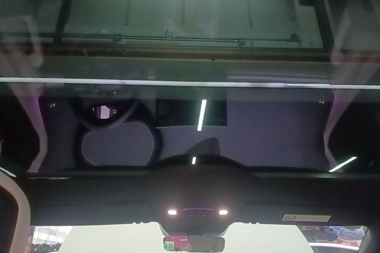 MI SU7 2025 car image #19