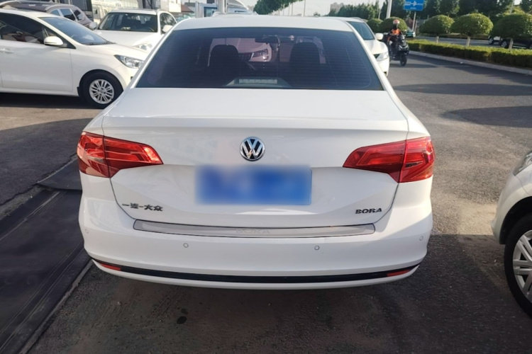 Volkswagen Bora 2020 car image #6
