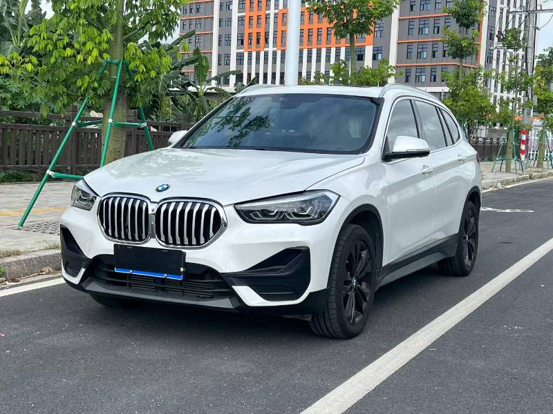 BMW X1 2020 BMW X1 2020 car image