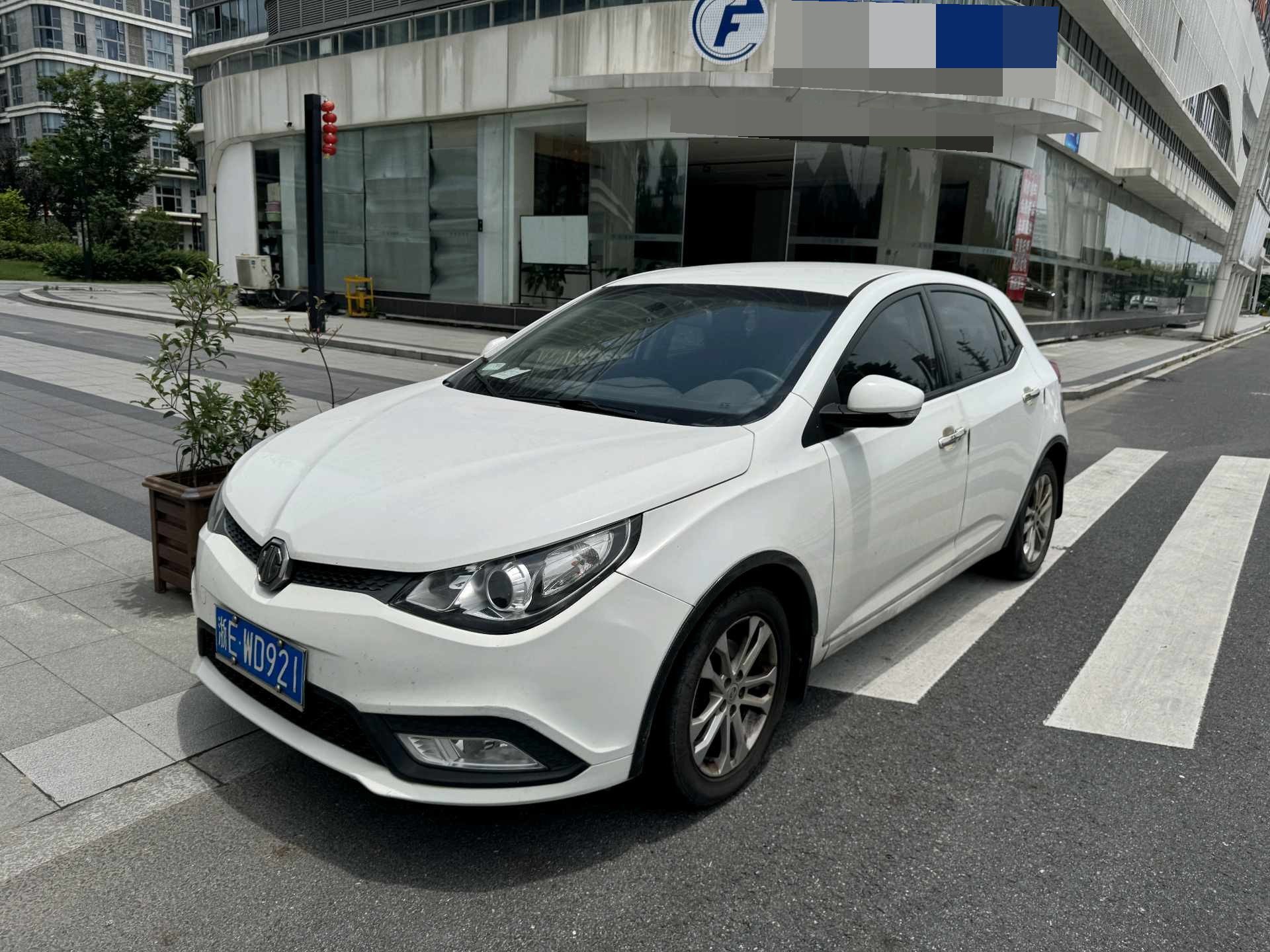 MG 5 2012 car image 