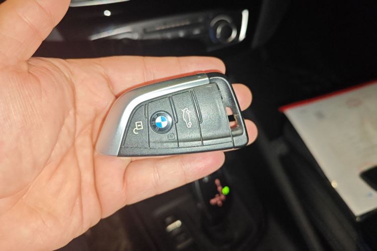 BMW X1 2021 car image #11