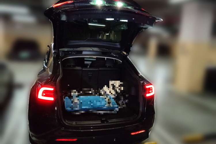 Tesla Model Y 2024 immagine di auto #17
