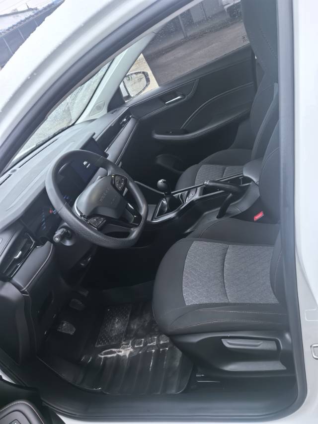 Roewe i5 2025 #6 Roewe i5 2025 car image #6