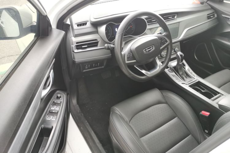 GEELY Emgrand 2021 изображение автомобиля #16