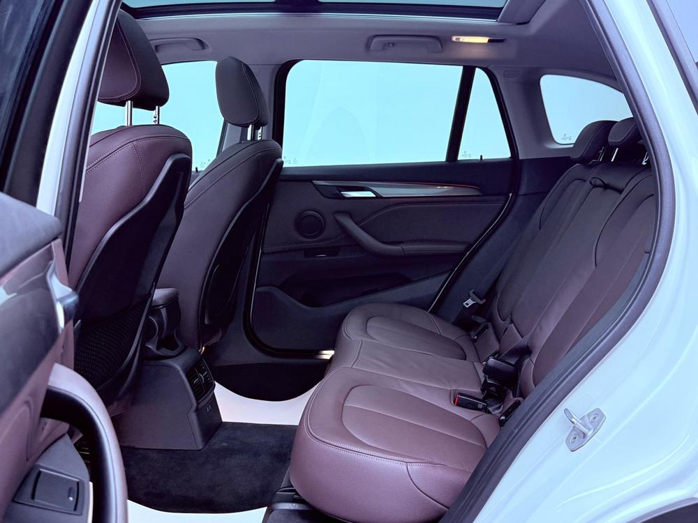 BMW X1 2019 #26 BMW X1 2019 car image #26