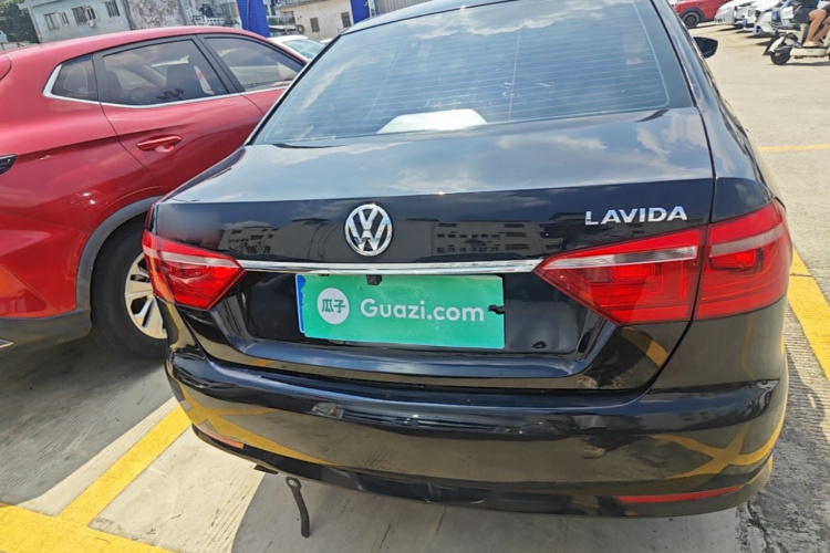 Volkswagen Lavida 2015 car image #4