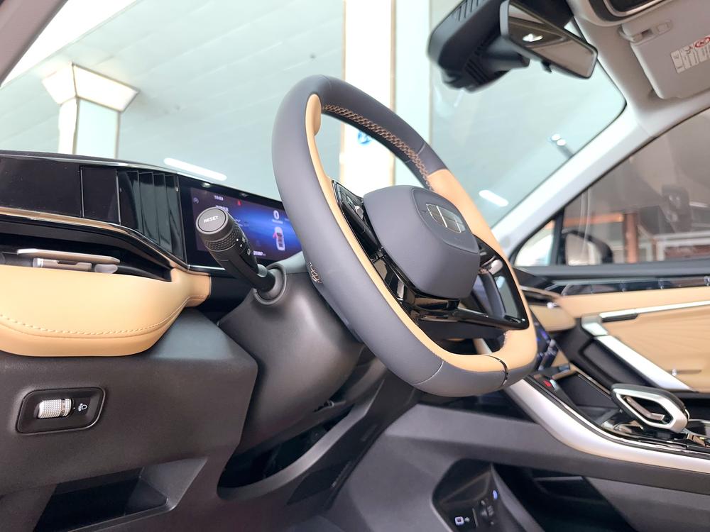 GEELY Boyue L 2023 car image #15