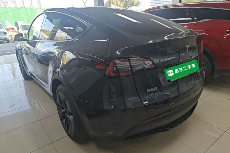 Tesla Model Y 2024 #5 Tesla Model Y 2024 immagine di auto #5