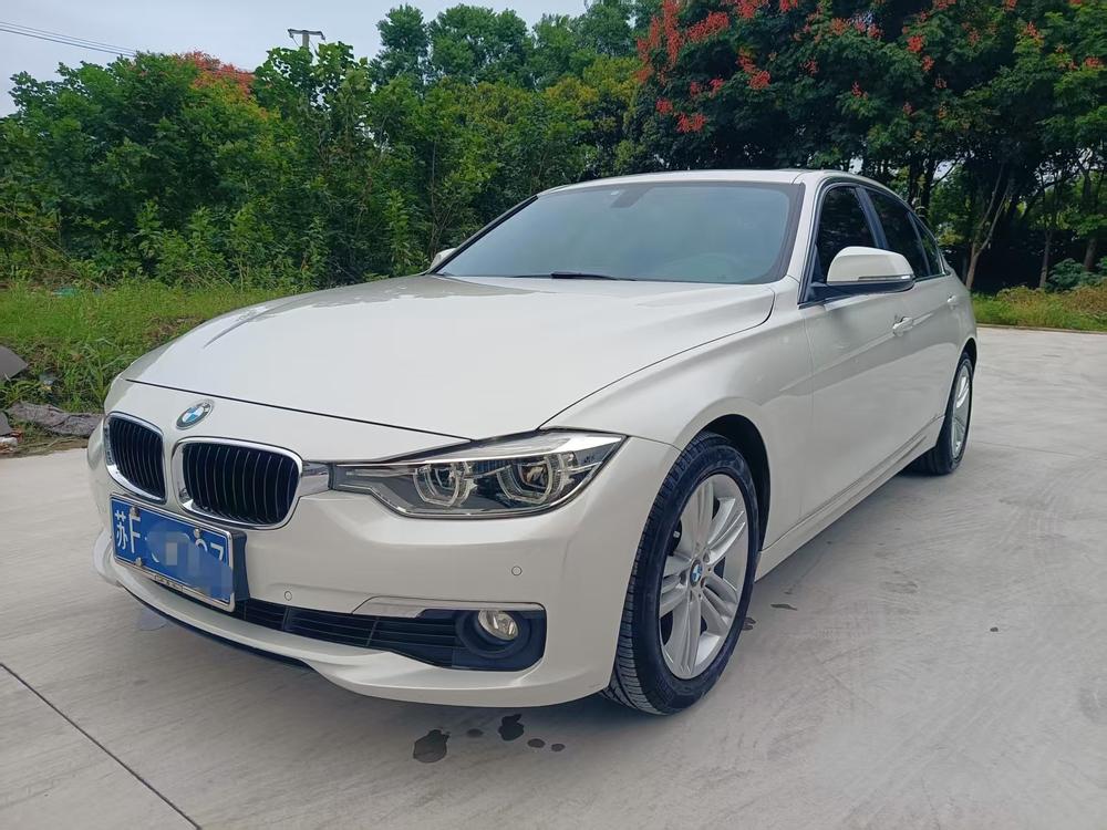BMW 3 Series 2017 BMW 3 Series 2017 صورة سيارة