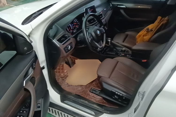 BMW X1 2018 car image #12