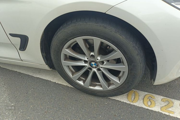 BMW 3 Series GT 2017 car image #9