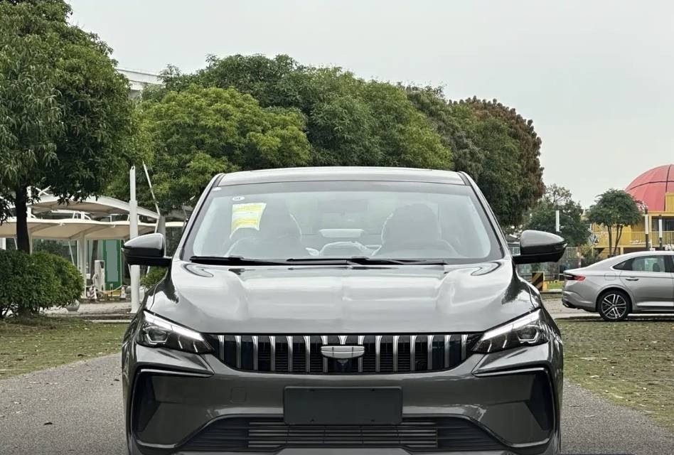 GEELY Binray 2026 car image #2