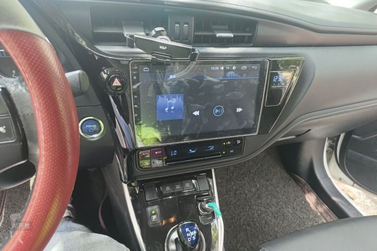 Toyota Corolla 2017 #15 Toyota Corolla 2017 car image #15