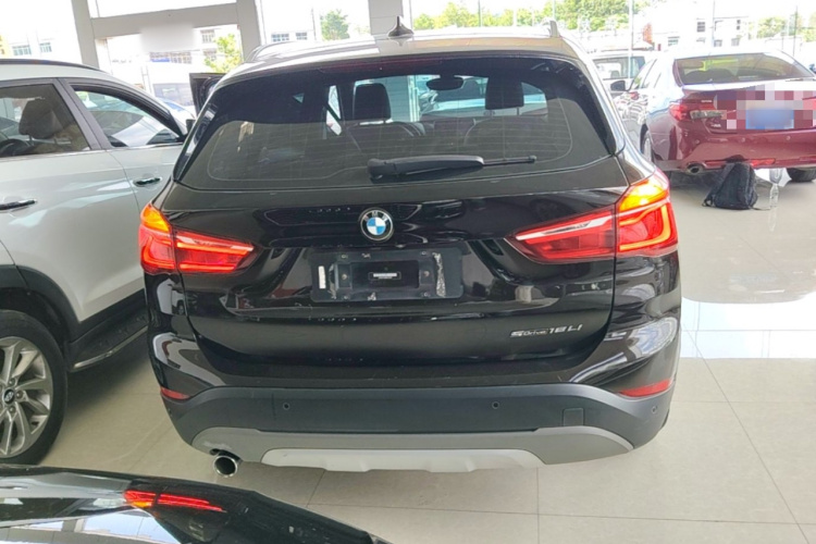 BMW X1 2019 #6 BMW X1 2019 car image #6