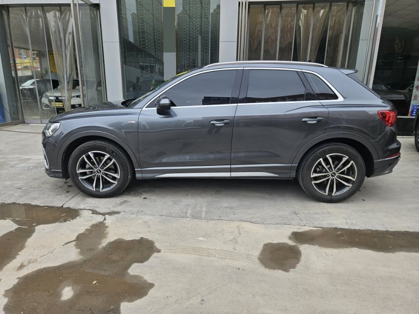 Audi Q3 2023 #5 Audi Q3 2023 car image #5