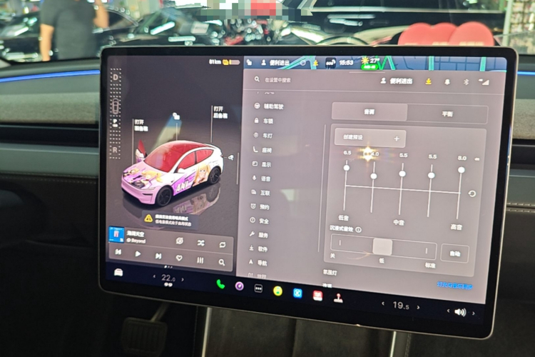 Tesla Model Y 2025 #13 Tesla Model Y 2025 car image #13