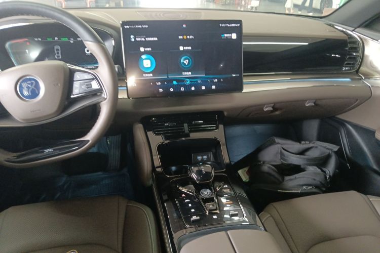 BYD Han 2021 car image #13