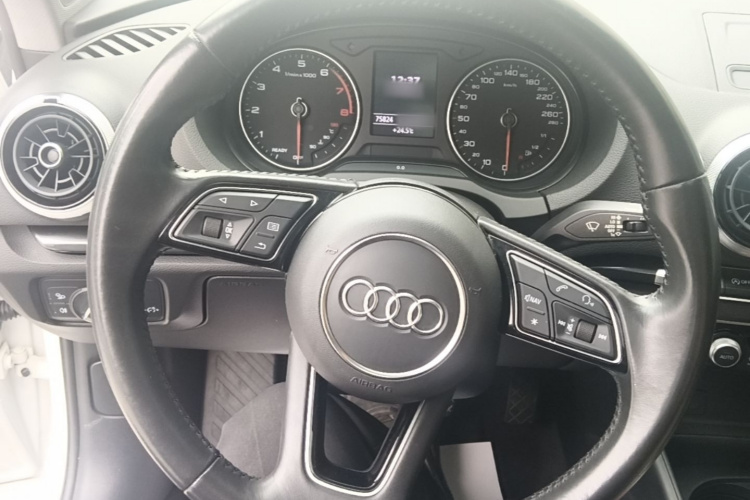 Audi A3 2019 #11 Audi A3 2019 car image #11