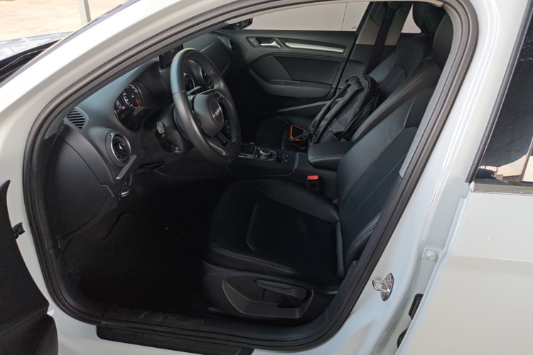 Audi A3 2020 immagine di auto #15