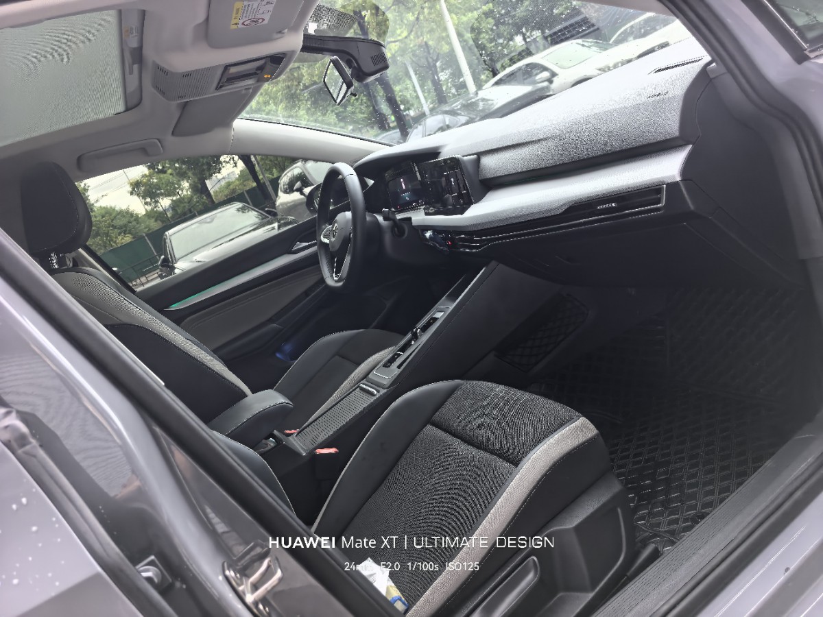 Volkswagen Golf 2023 #6 Volkswagen Golf 2023 صورة سيارة #6