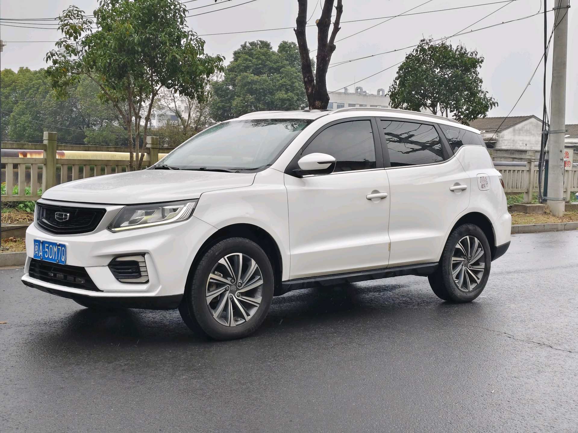 GEELY Vision X6 2020 car image 