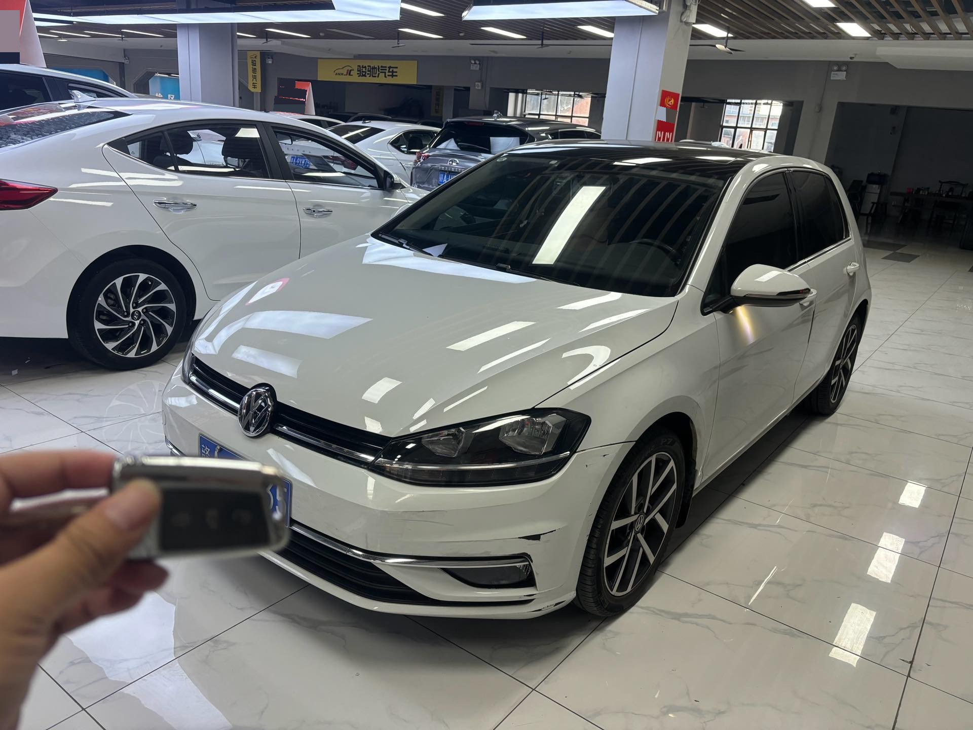 2020 2020 car image