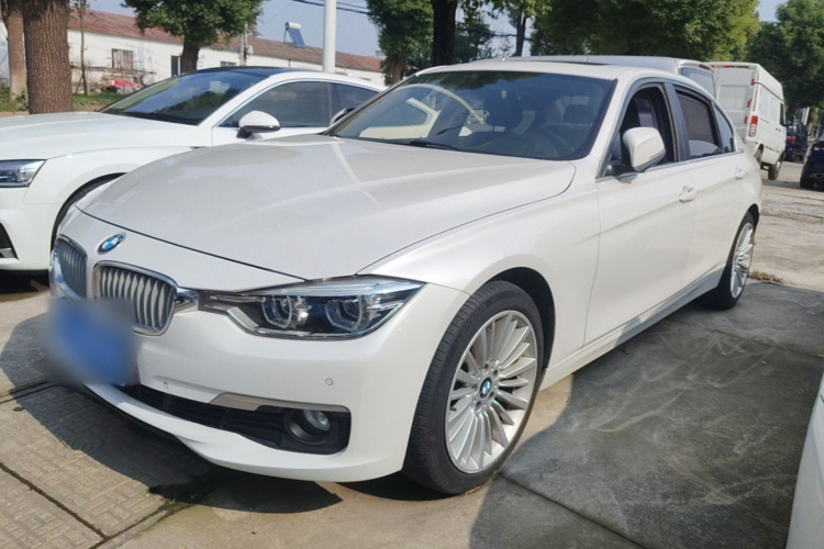 BMW 3 Series 2018 #2 BMW 3 Series 2018 car image #2