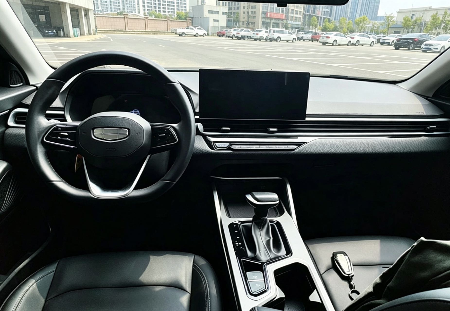 GEELY Emgrand 2025 immagine di auto #2