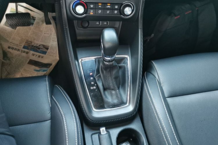 MG ZS 2018 car image #14