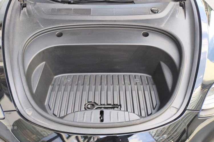 Tesla Model 3 2021 car image #22