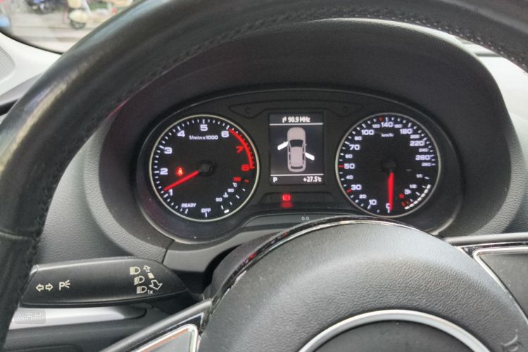 Audi A3 2016 car image #13