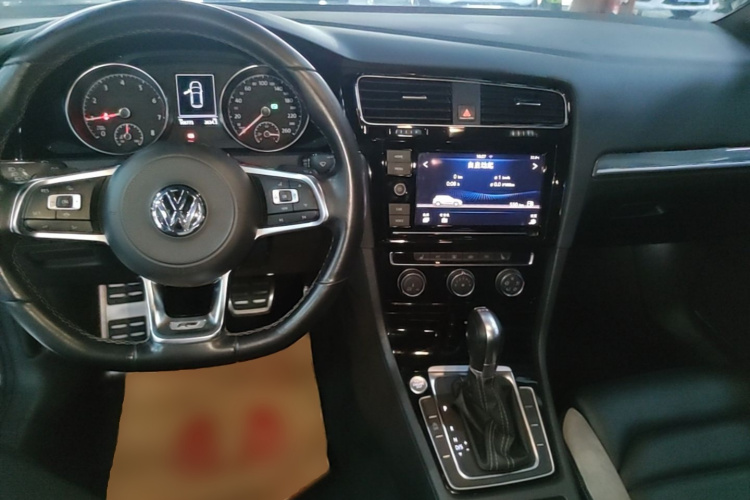 Volkswagen Golf 2019 #10 Volkswagen Golf 2019 car image #10