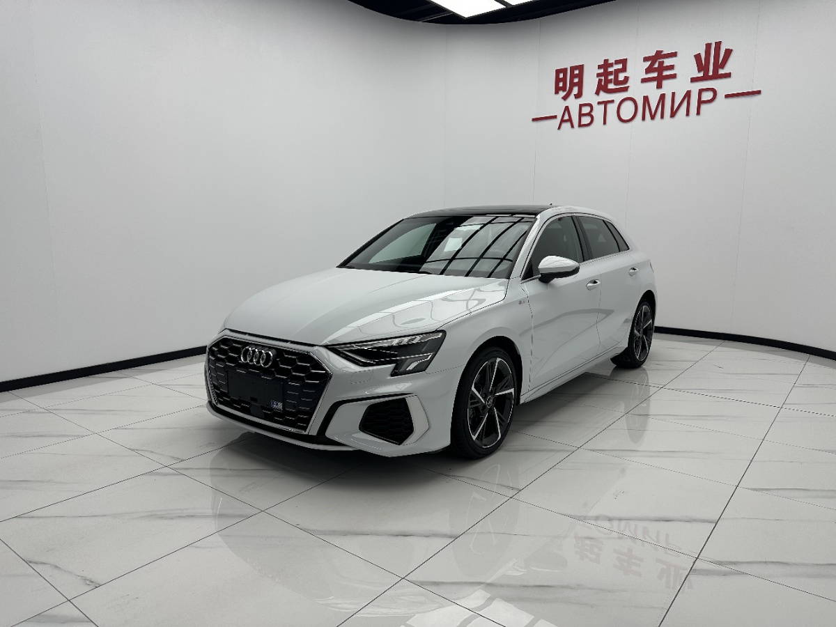 Audi A3 2023 immagine di auto #4