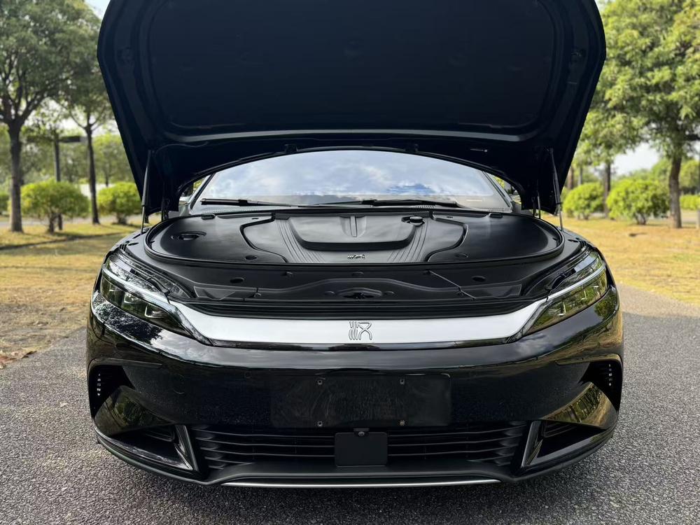 BYD Han 2023 car image #2