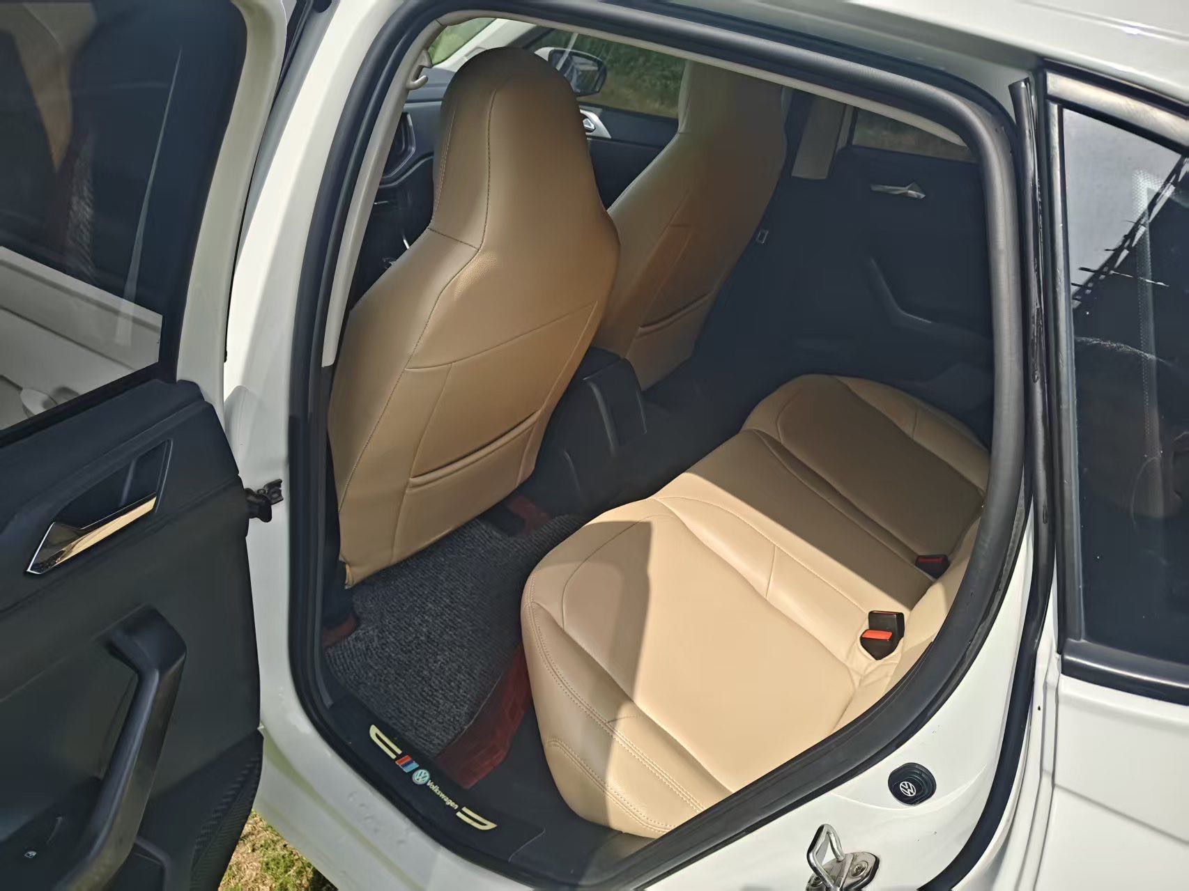 Volkswagen Polo 2019 car image #9