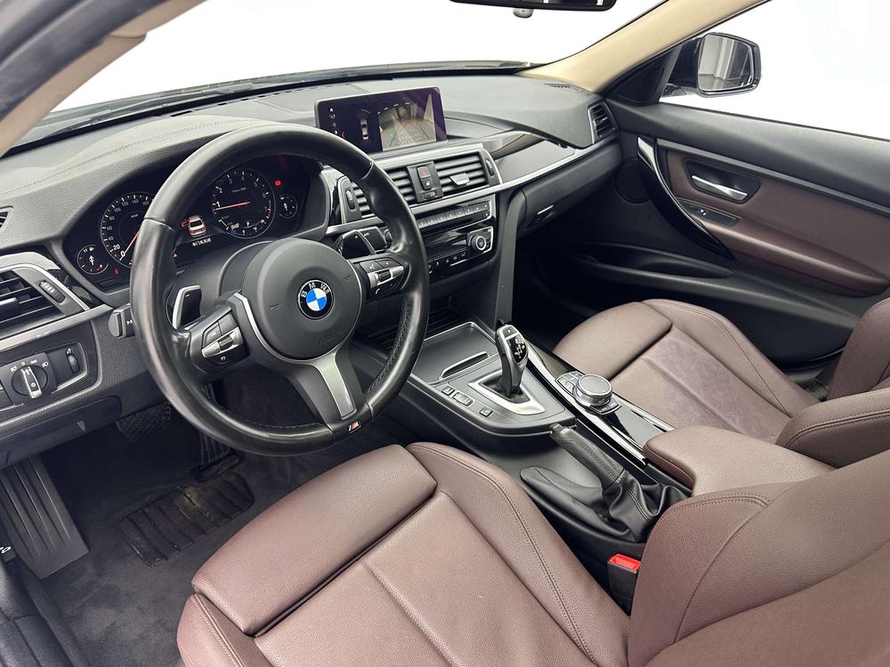 BMW 3 Series 2017 car image #22