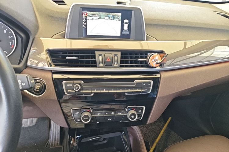 BMW X1 2017 car image #13