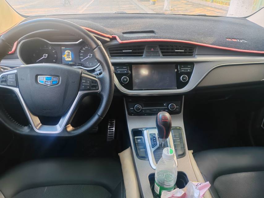 GEELY Emgrand GS 2017 car image #5