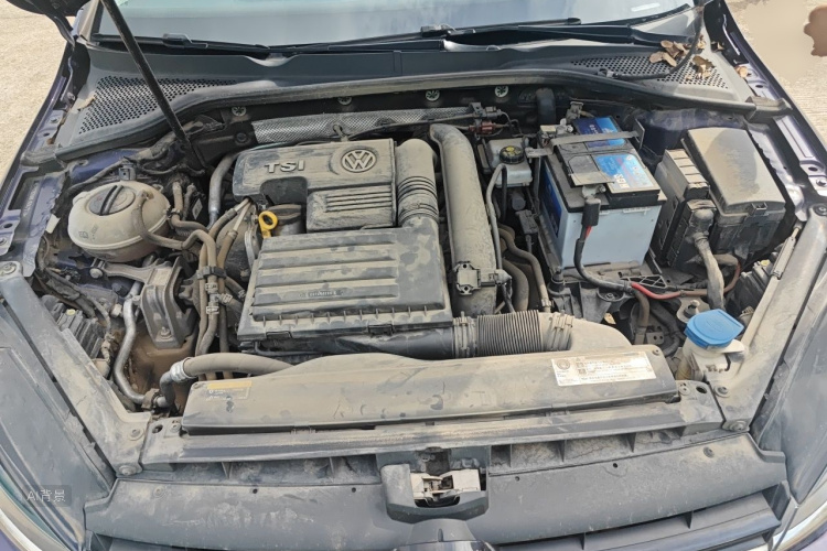 Volkswagen Golf 2018 car image #22