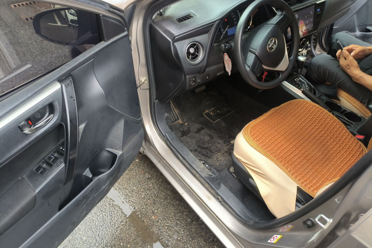 Toyota Corolla 2018 car image #23