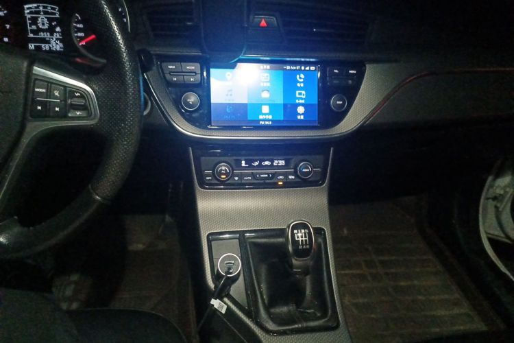 GEELY Emgrand GS 2017 car image #13