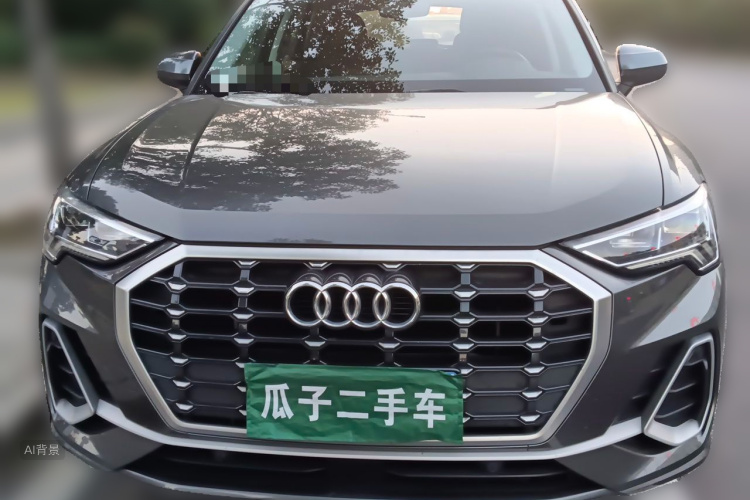 Audi Q3 2022 car image #3