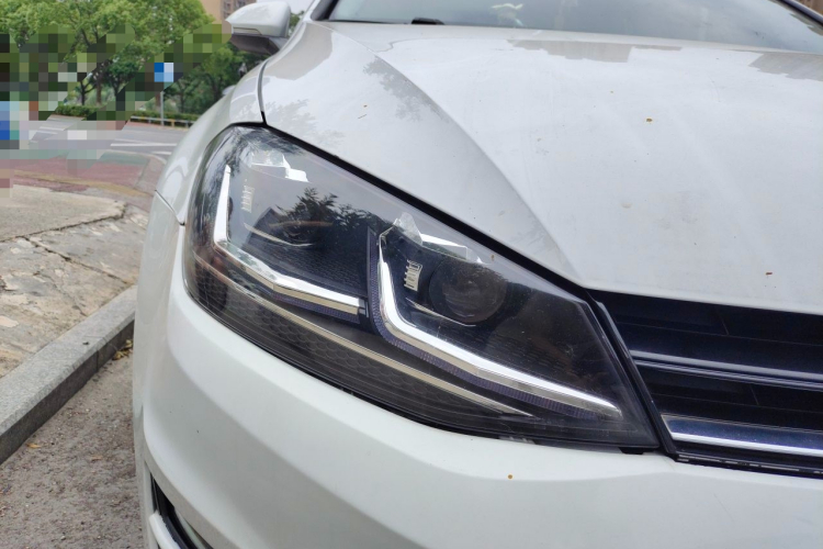 Volkswagen Golf 2016 car image #8