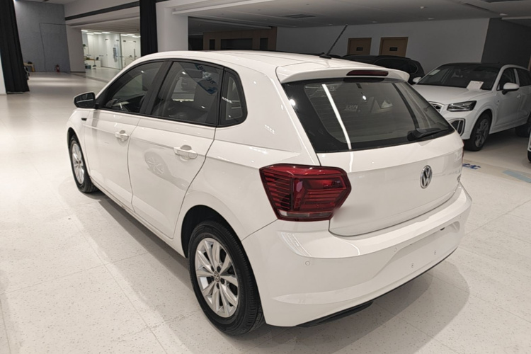 Volkswagen Polo 2020 car image #5