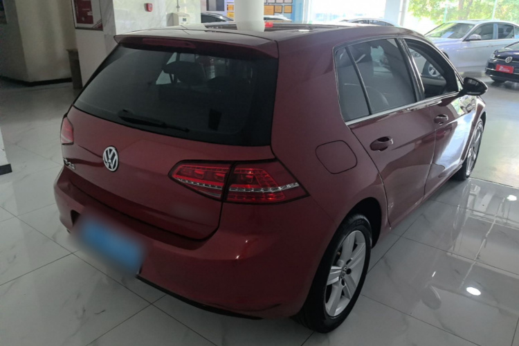 Volkswagen Golf 2015 car image #7
